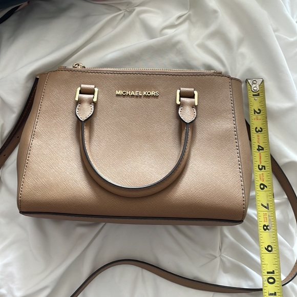 Michael Kors purse - Picture 4 of 5